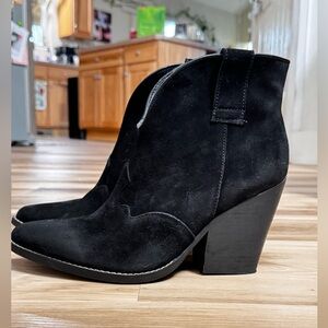 Black Suede Leather Ankle Boots/booties